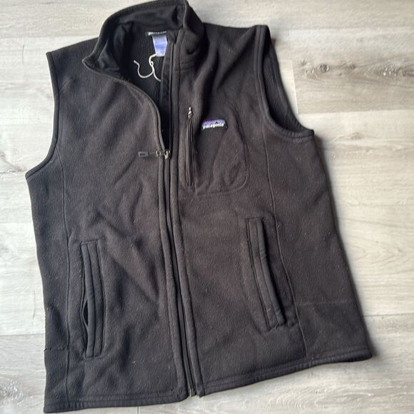 Patagonia Fleece Vest Black Medium‎ Used - Picture 4 of 6